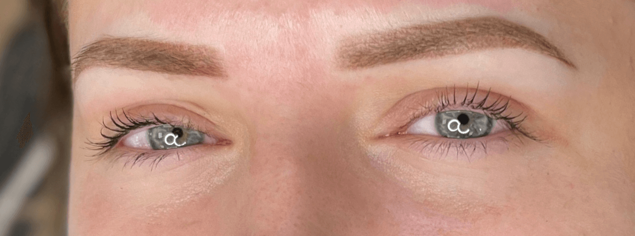 Pmu Brows - Schoonheidssalon - Powderbrows prijs - SoCleanClinic.be thumbnail